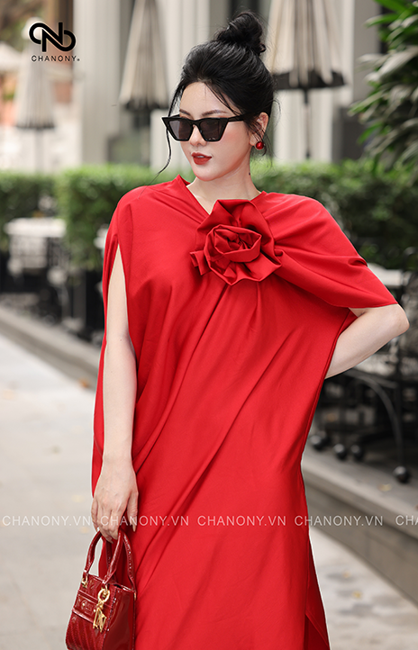 ĐẦM ĐỎ TRƠN KHỐI CỔ TIM