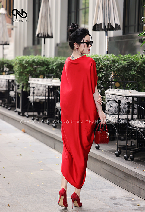 ĐẦM ĐỎ TRƠN KHỐI CỔ TIM