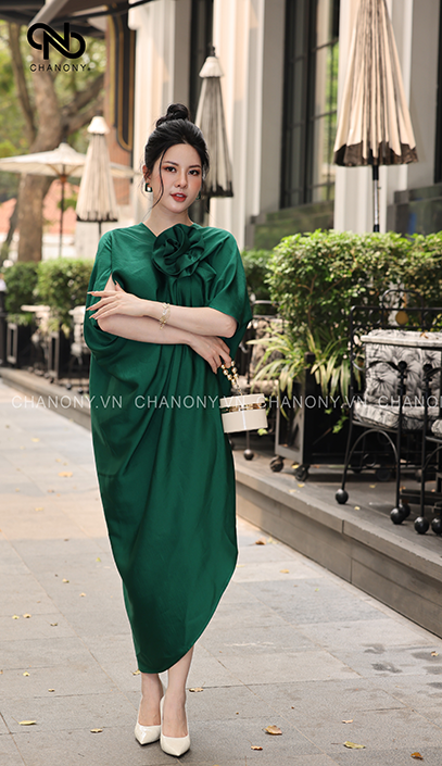 ĐẦM XANH LÁ TRƠN KHỐI CỔ TIM